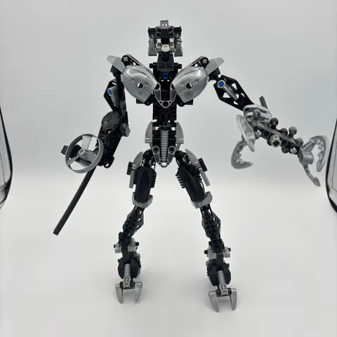LEGO BIONICLE: Titans Roodaka Metru Nui Visorak Queen (8761) - 99% Complete