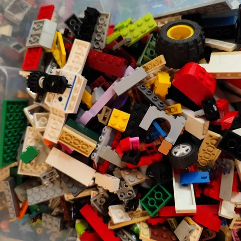 LEGO Mixed Lot 2 Kg Cleaned And Selected Pieces