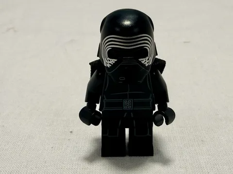 LEGO sw0663 Kylo Ren Helmet Star Wars Minifigure Genuine Fast Shipping