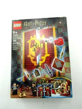 Lego Harry Potter 76409 Gryffindor House Banner 285 Pieces Building Toy Complete