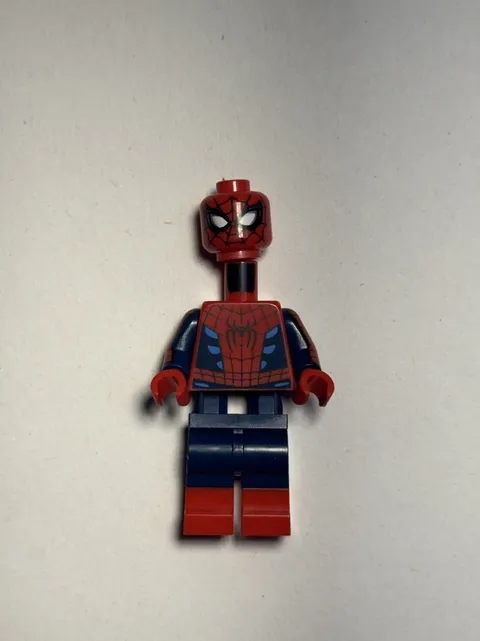Lego Marvel Spider-Man Minifigure Brand New Day from set 76349 76350 76346 NEW