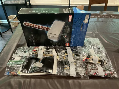 LEGO Marvel Studios Thor's Hammer 76209 979pcs 18+ w/ Display Stand