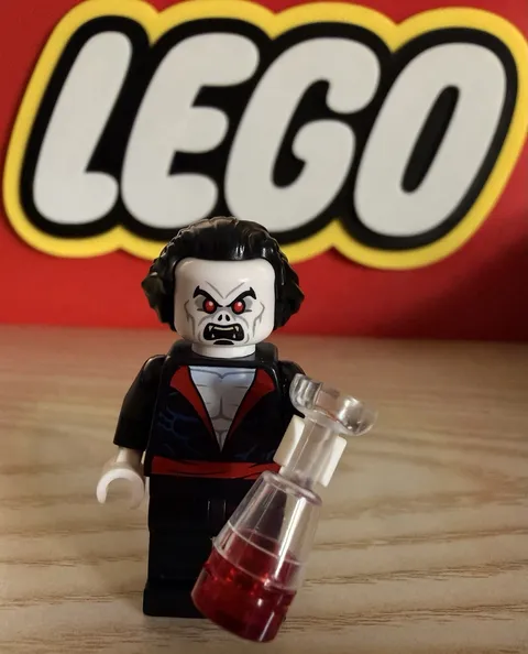Lego Marvel Super Heroes Morbius Minifigure With Accessory