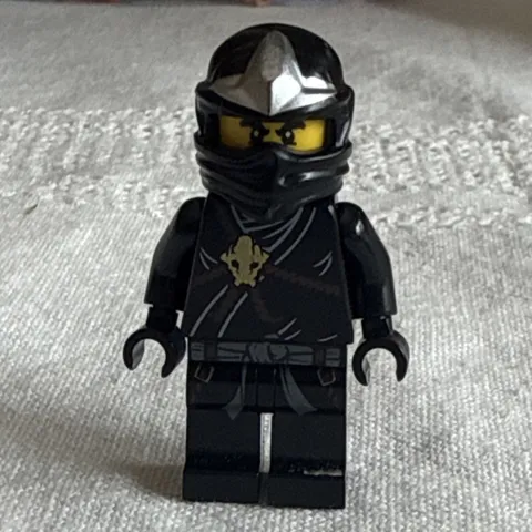 LEGO Ninjago Cole The Golden Weapons Minifigure