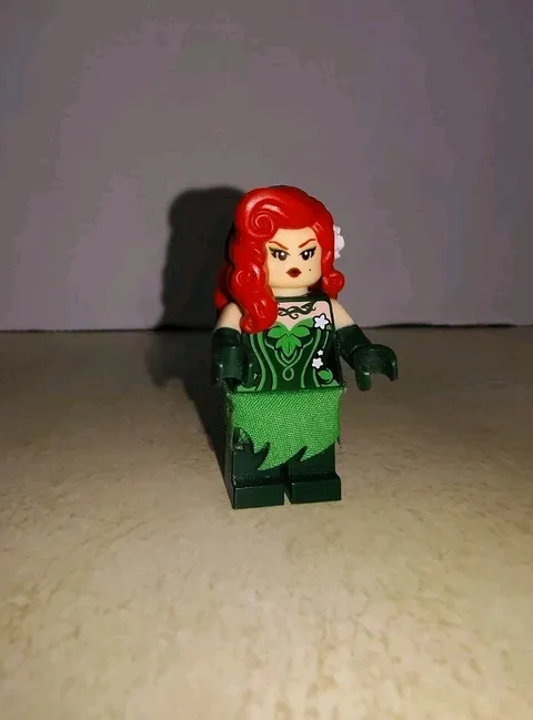 Lego Poison Ivy 70908 Cloth Skirt Batman Movie Super Heroes Minifigure Loose