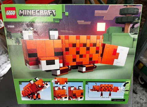 LEGO Minecraft: The Fox Lodge (21178)