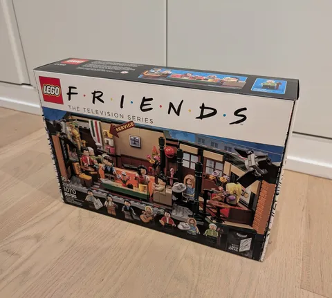 LEGO Ideas Central Perk (21319) FRIENDS TV Series Set 1070 pcs 16+