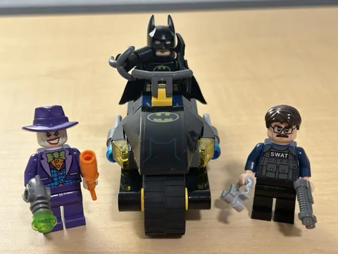 LEGO DC Superheroes Batman Minifigure Lot + Batcycle 6860 (Batman, Joker, Jim)