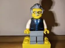 LEGO Scientist in Vest Gray Hair Minifigure Free Shipping W/ Combined Shipping!