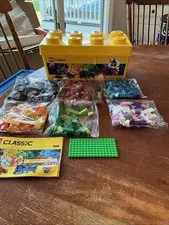 LEGO CLASSIC: Lego Medium Creative Brick Box (10696)