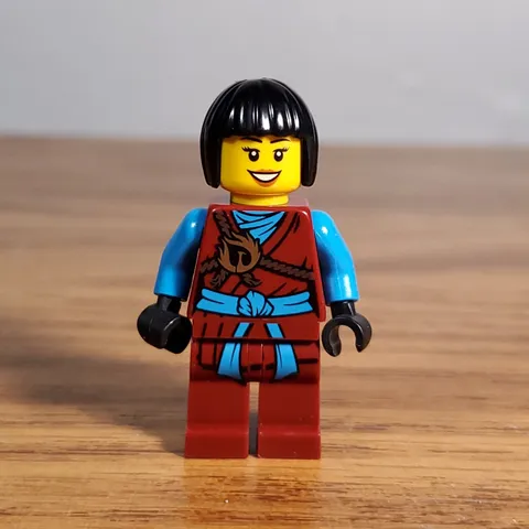 Lego Minifigure Ninjago Nya in Red Honor Robe Day of the Departed No Accessories