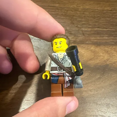 LEGO Pirates of the Caribbean Jack Sparrow Minifigure with Spyglass, Sword