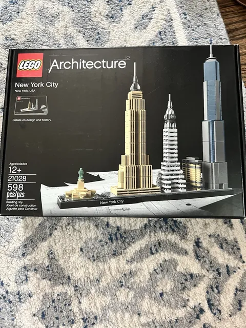 LEGO Architecture - 21028 - New York City Skyline -Factory Sealed