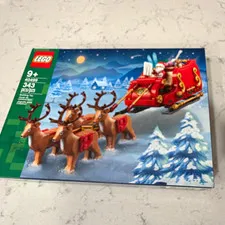 LEGO Santa's Sleigh 40499 Santa Minifigure & Reindeer 343pcs Box 9+