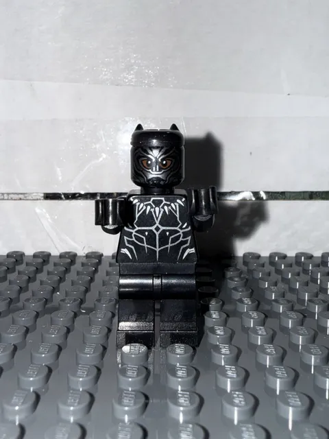 LEGO SH0466 - Black Panther - Reddish Brown Eyes