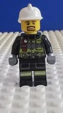 Lego cty0635 FIREFIGHTER -REFLECTIVE STRIPES City Fire Minifigure