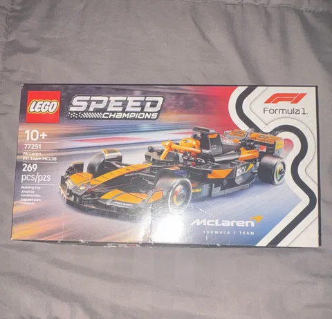 LEGO Speed Champions McLaren F1 Team Set 77251 269 pcs. Worn box unopened