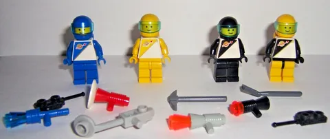 LEGO FUTURON Vintage Classic Space Minifigures Black Yellow Blue w/ Accessories