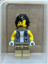 LEGO Minifigure - City Jungle Explorer Medic - Male - No cty1780 - QTY 1