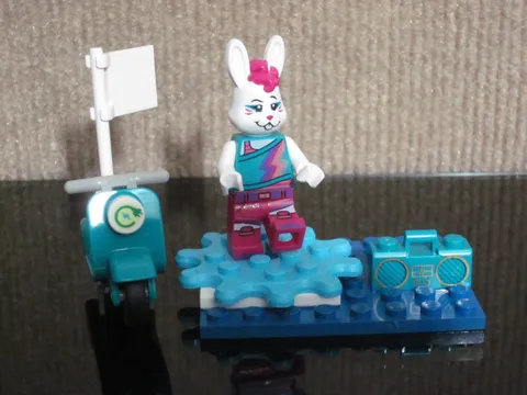 Lego Vidiyo Bandmates Series 1 43101-11 Bunny Dancer Minifigure And Mopad