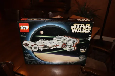 LEGO 10019 VERY RARE Star Wars UCS: Rebel Blockade Runner (New Sealed In Box)
