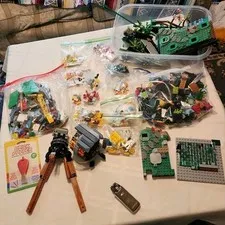 ​Large LEGO & Building Brick Bulk Lot - Zen Japanese Garden Baseplate, Mec Parts