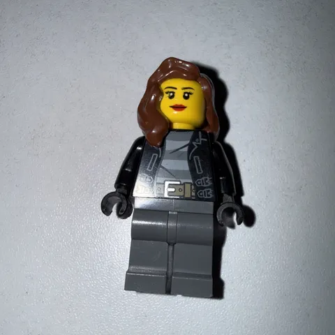 Lego City 60042 High Speed Police Chase City Bandit Female Minifigure