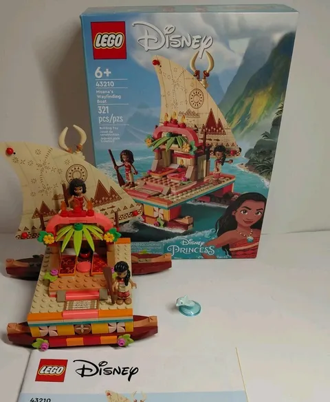 LEGO Disney Princess Moana Wayfinding Boat 43210 Complete w/ Manual & Box Free S