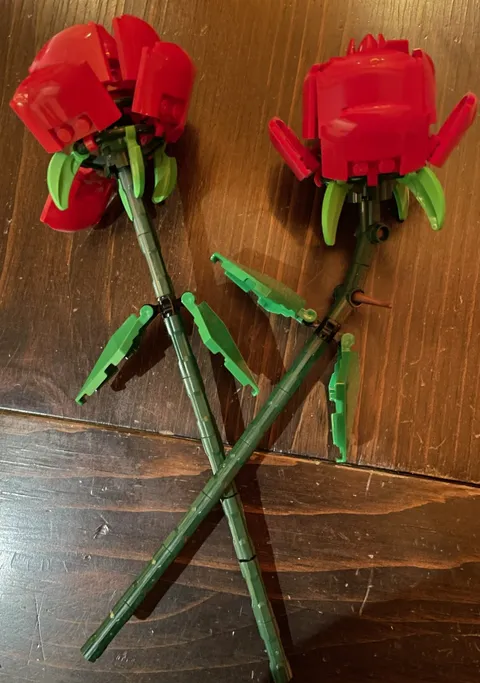 LEGO Botanicals: Roses (40460) - 100% Complete