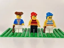 Vintage LEGO Pirate Minifigure Lot #3