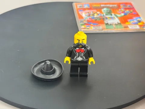 LEGO Mariachi Minifigure Minifigures Series 16 Black Hat Guitar Stand 71013