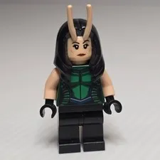 LEGO Mantis Minifigure Black Hair Antenna Guardians of the Galaxy sh385