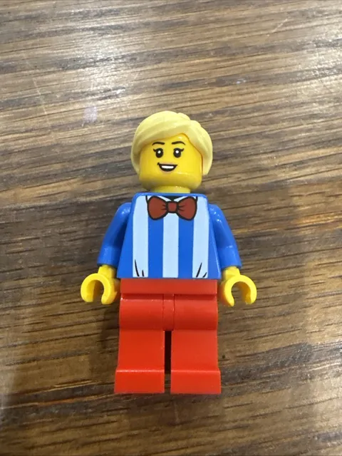 LEGO CITY Minifigure Ice Cream Truck Vendor Female Striped Shirt cty1139 60253