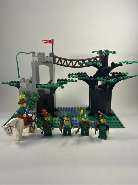 LEGO Castle: Forestmen's Crossing (6071) With Minifigures Complete