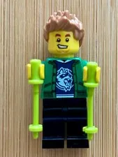 LEGO ® cty0920  60202 People Pack Hiker, Male, Green Jacket  Raccoon Shirt
