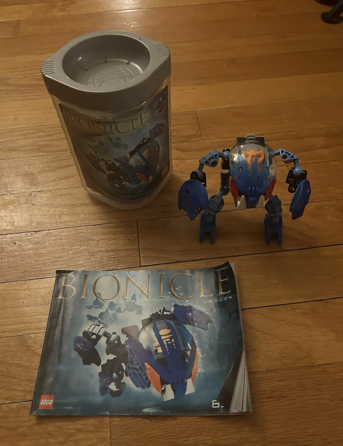 LEGO BIONICLE Gahlok (2002, #8562) w/ Krana, Canister, and Manual