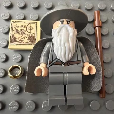 LEGO® Gandalf the Grey Minifigure Lord of the Rings The Shire Lor001
