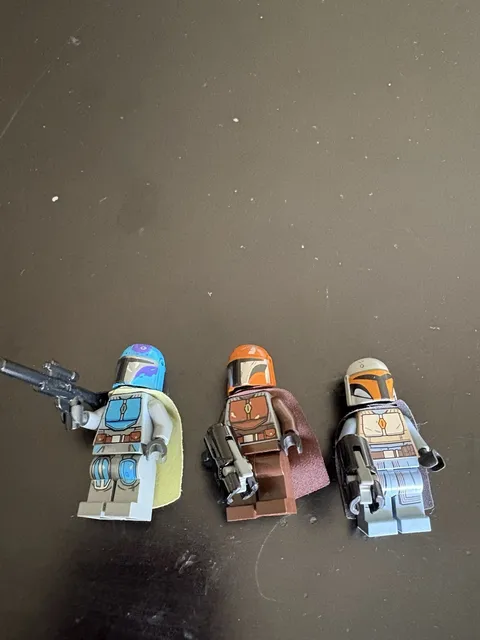 LEGO Star Wars Mandalorian Minifigure Lot 3 w/ Weapons & Capes 