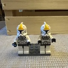 LEGO Star Wars: Phase 1 Clone Trooper Pilot Minifigure (sw0191) Lot of 2, Cracks