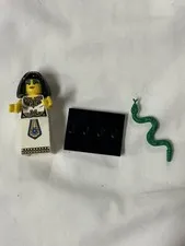 New Genuine LEGO Egyptian Queen Minifig with Snake Series 5 8805