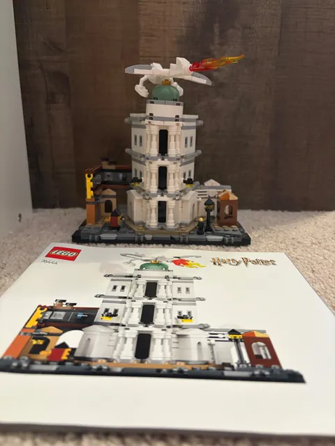 LEGO Harry Potter: Diagon Alley Wizarding Shops (76444)
