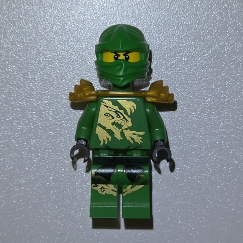 LEGO NINJAGO Lloyd DX Minifigure w/ Hood & Gold Shoulder Armor Great Condition