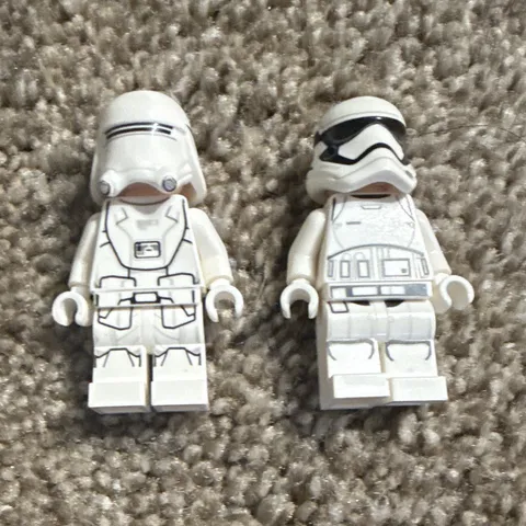 LEGO Star Wars Stormtrooper minifigure lot of 2 white armor w/ helmets