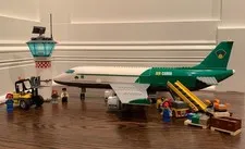 LEGO CITY: Cargo Terminal 60022 - near complete set w/ minis (READ)