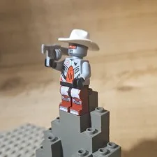 LEGO Plastic Minifigure Robot Sheriff w/ White Cowboy Hat & Blaster