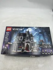 LEGO Wednesday Morticia's Cottage 76786 1002 PCS New In Box