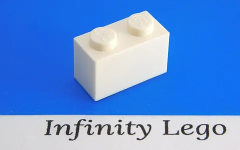 30 LEGO White Brick 1 x 2 (3004) - (30 Pieces)