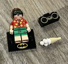 LEGO Vacation Robin Minifigure w/ Boombox & Ice Cream tlbm-06 70900