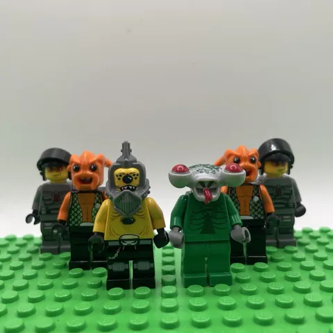 Lego Space Police Minifigures Lot of 6 Officer Kranxx Squidman Snake 5974 5969