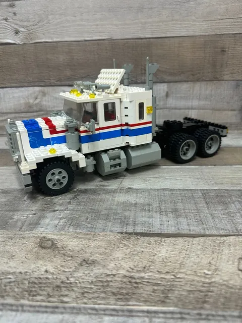 LEGO Highway Rig 5580 Model Team Vintage 1986 Missing 1 Piece Vintage